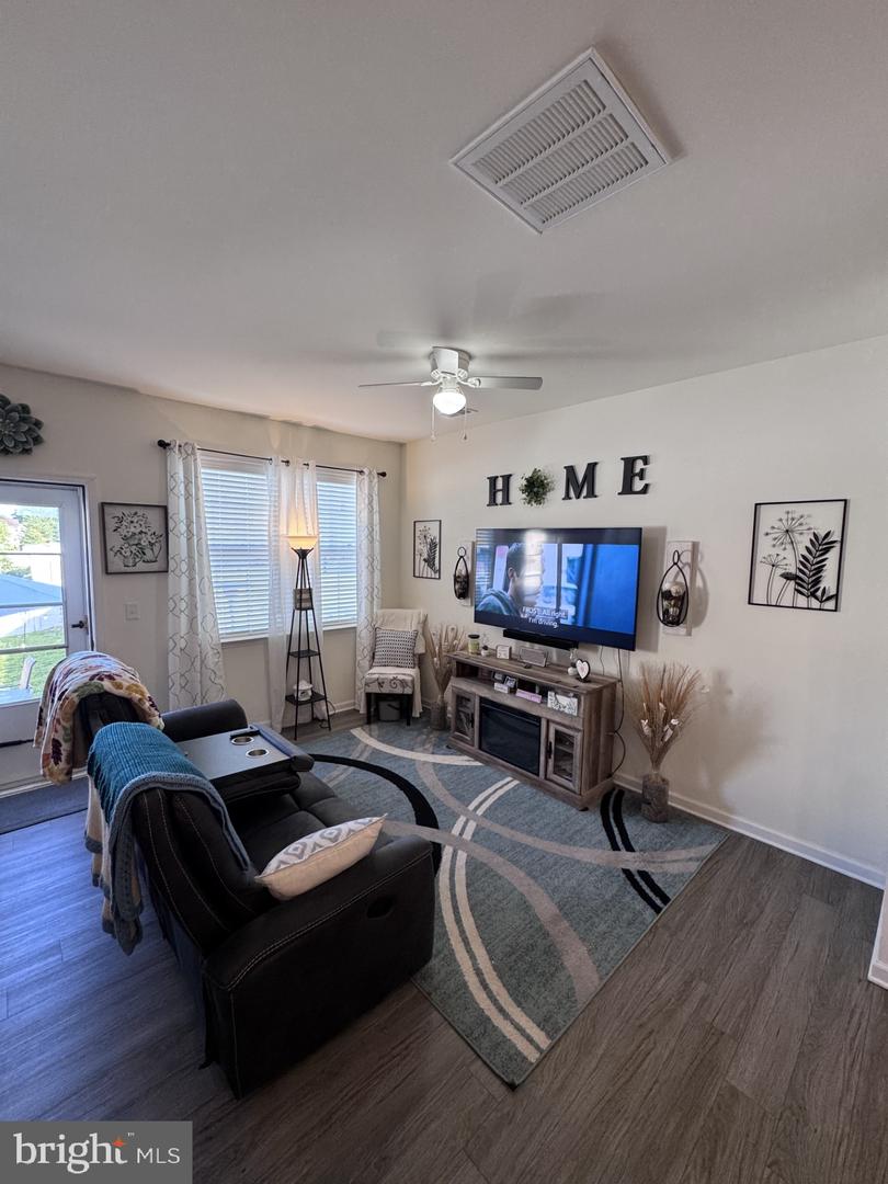 249 Tea Party Trl Property Photo 3