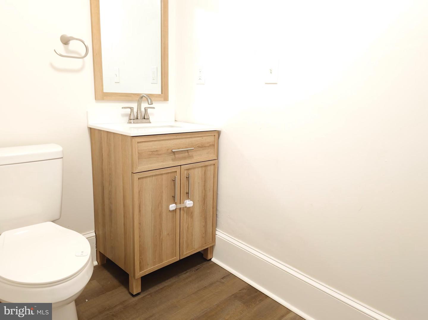 100 Third St Property Photo 14