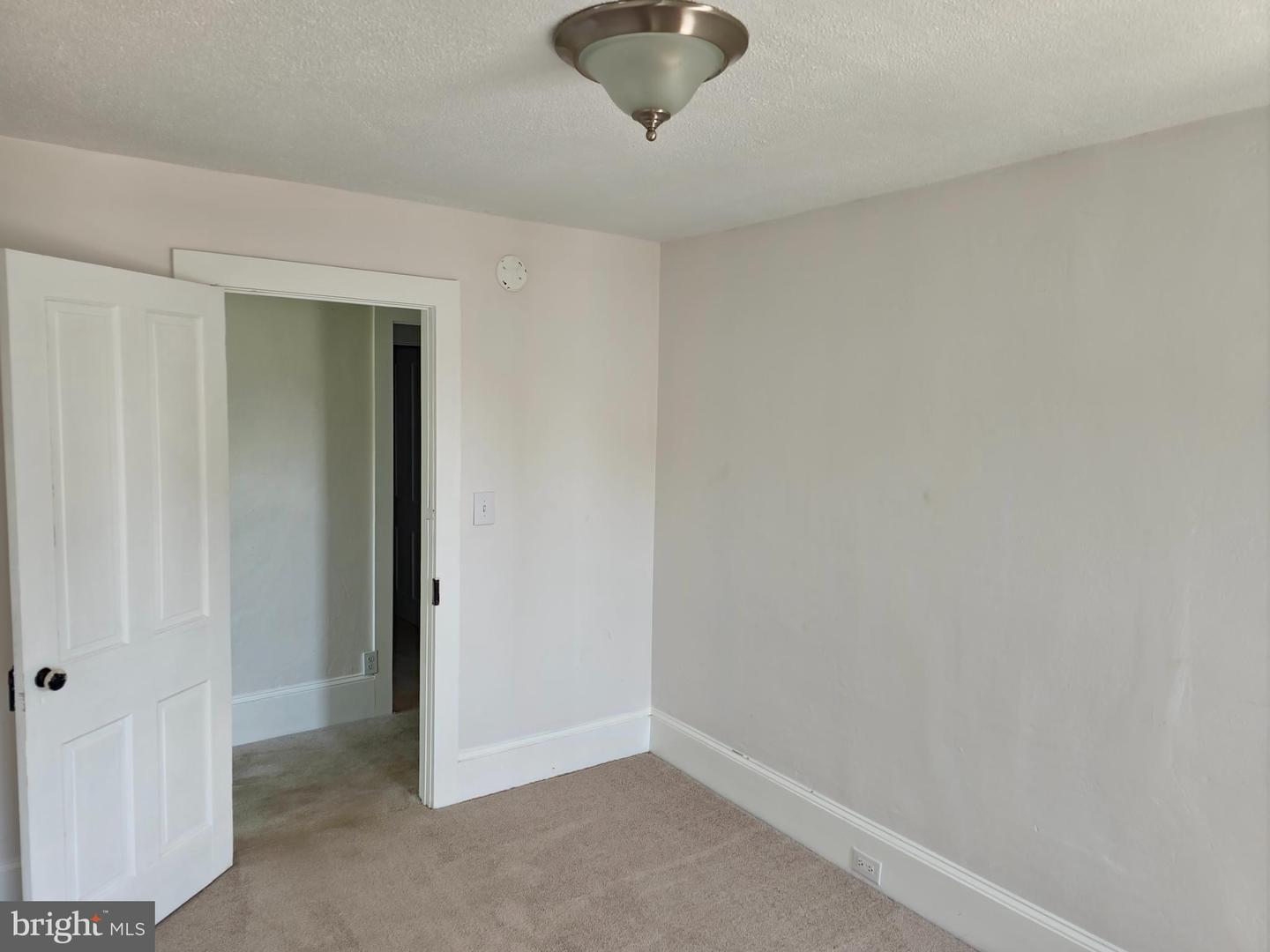 100 Third St Property Photo 15