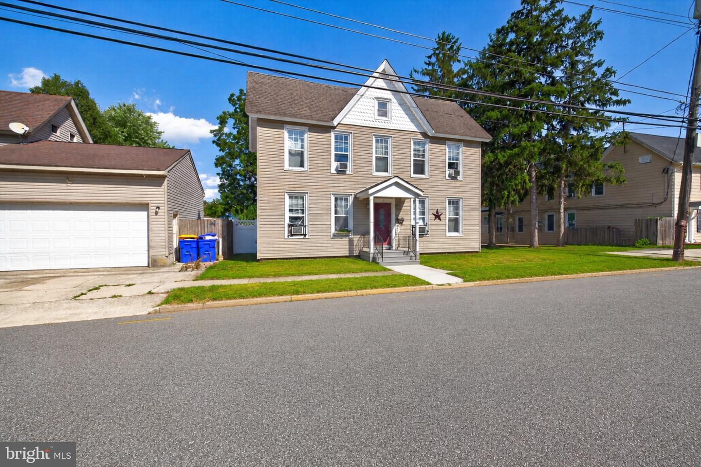 216 Weiner Ave Property Photo 2