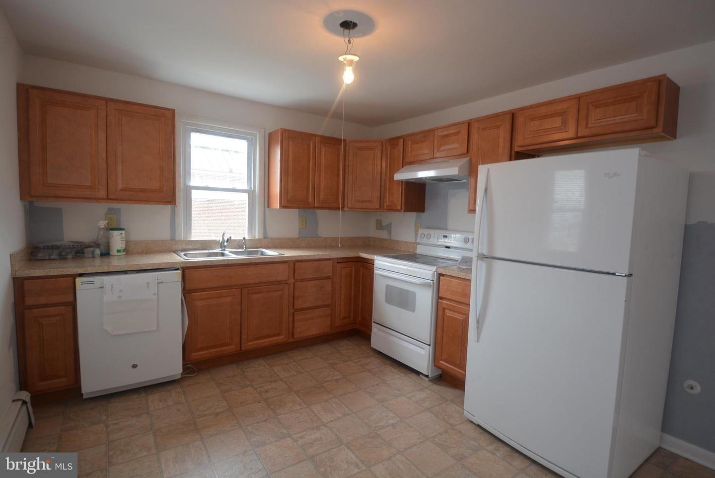 16 S Main St #a Property Photo 2