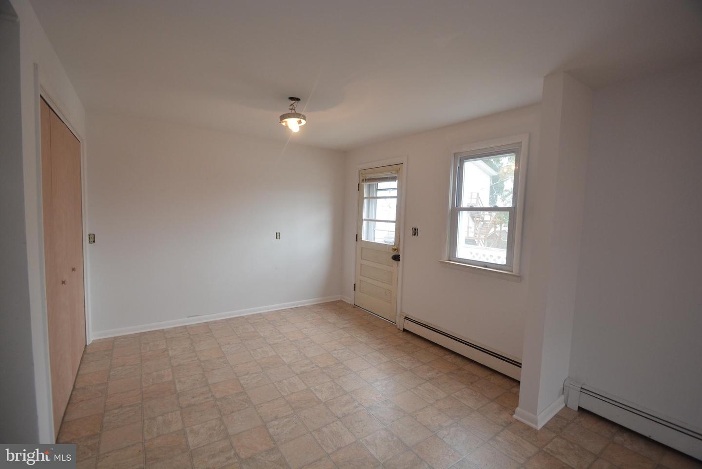 16 S Main St #a Property Photo 4