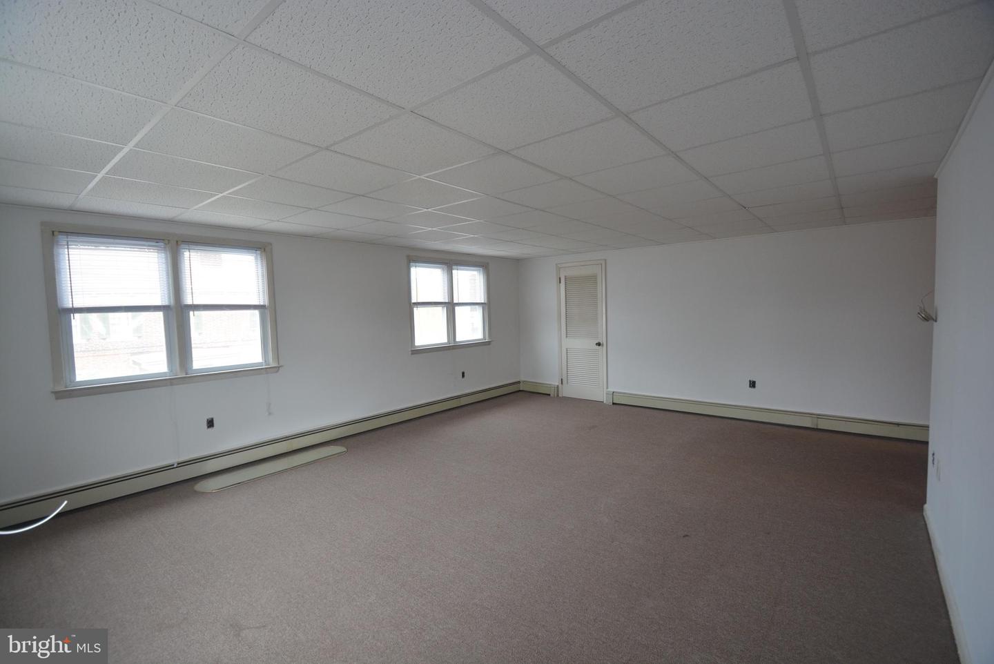 16 S Main St #a Property Photo 5
