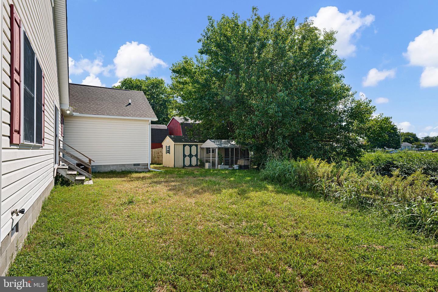 405 Center St Ext Property Photo 4
