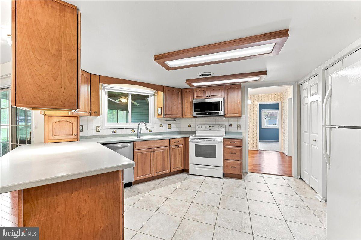 1 W Fairways Cir Property Photo 8