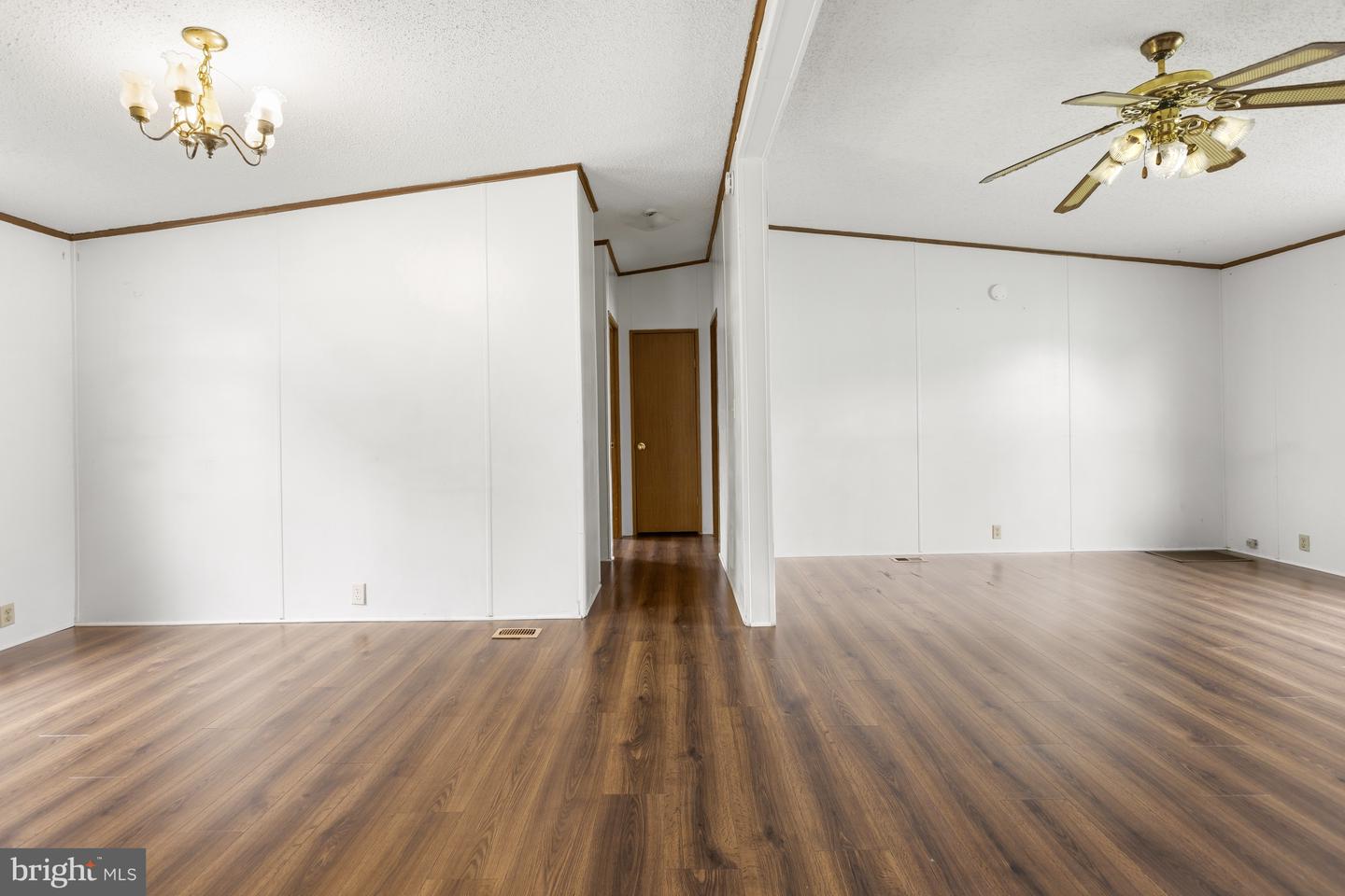 202 Persimmon Cir Property Photo 6