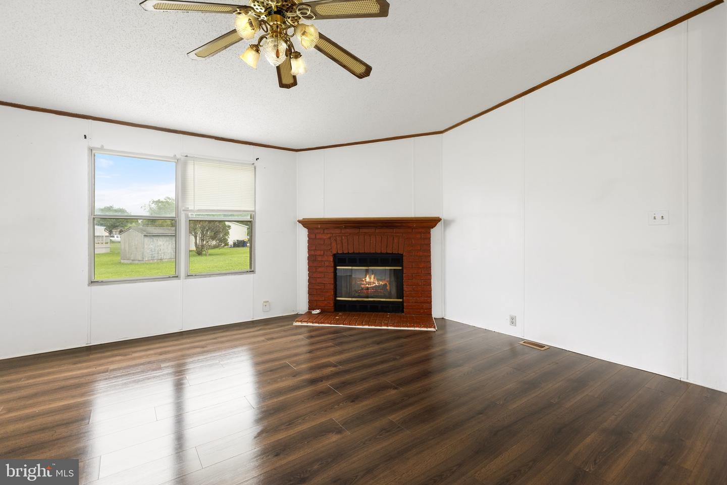 202 Persimmon Cir Property Photo 8