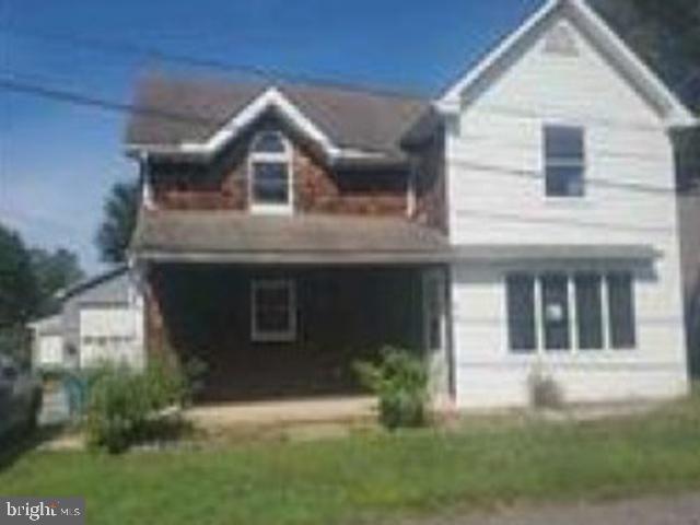 61 WEST ST Property Photo 1