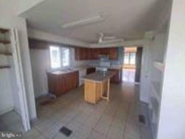 61 West St Property Photo 4