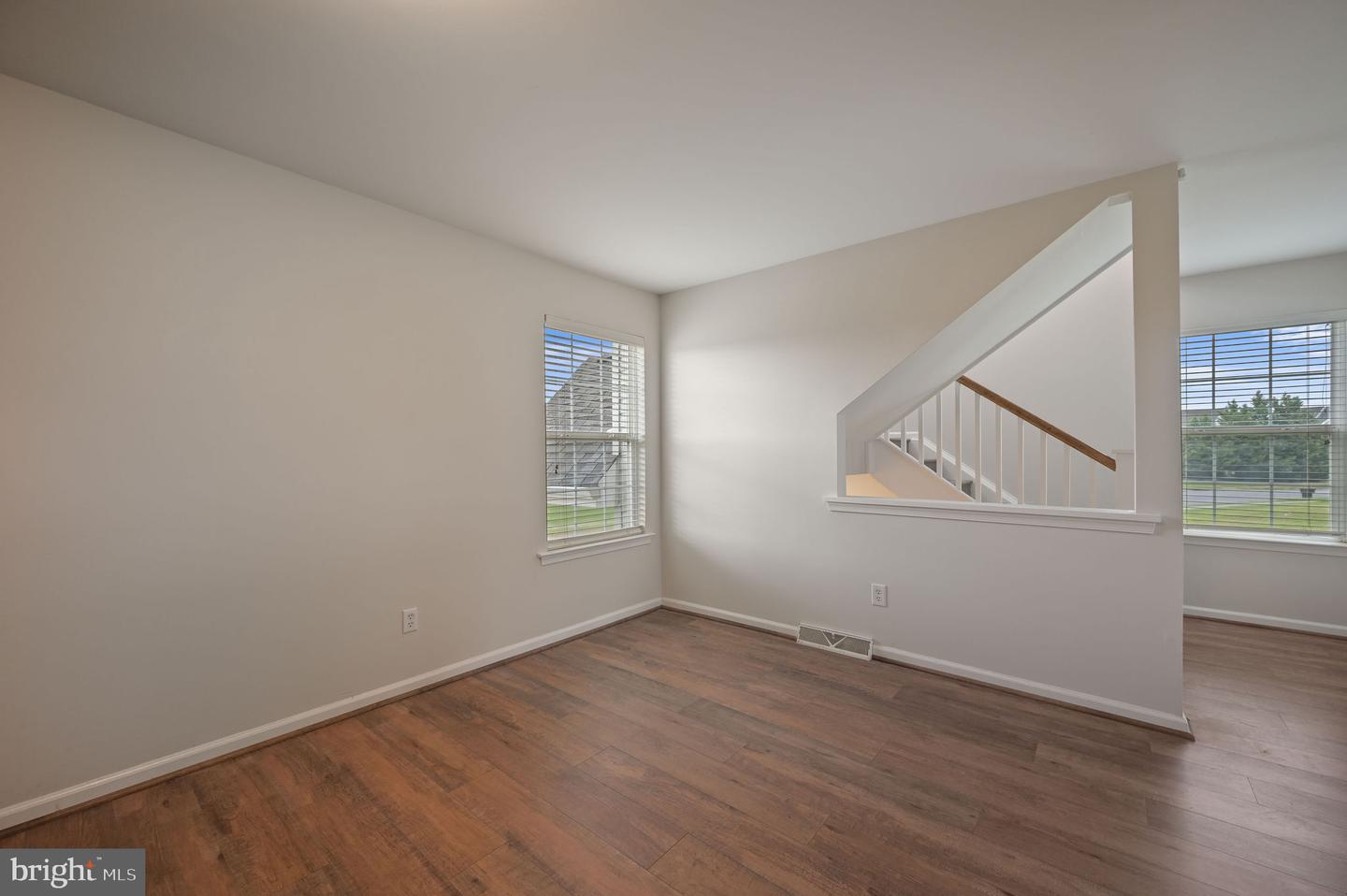 189 W Sheldrake Cir Property Photo 7