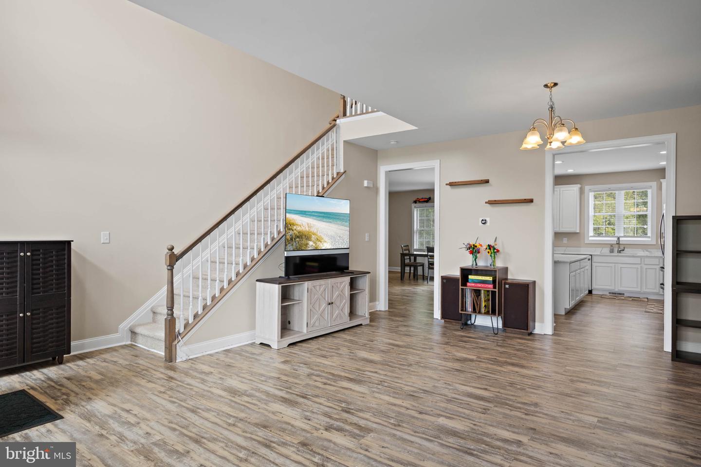 158 Shore Lane Property Photo 6