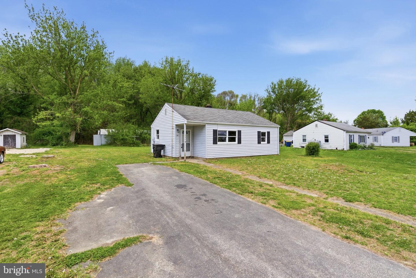 1116 Janes Rd Property Photo 2