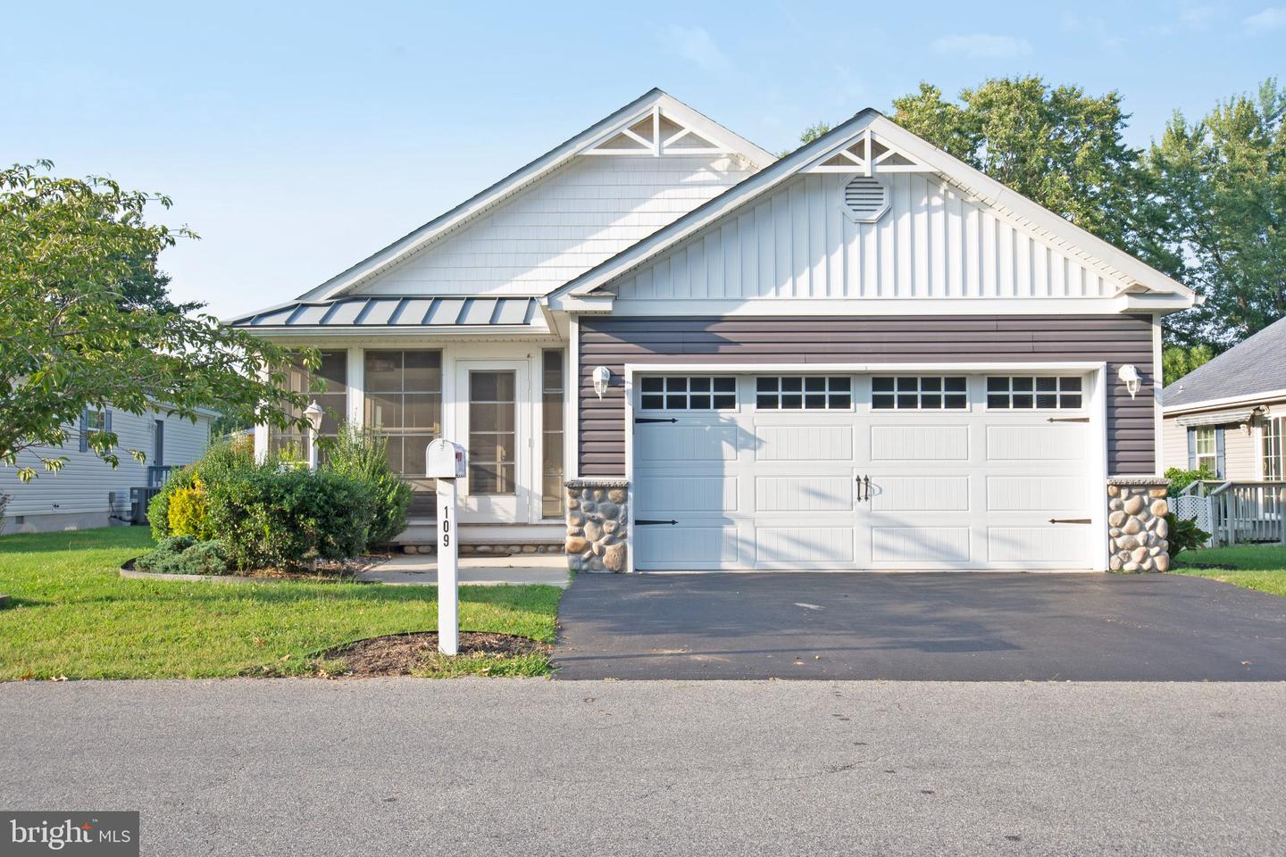 109 Bluebell Dr #4 Property Photo 1