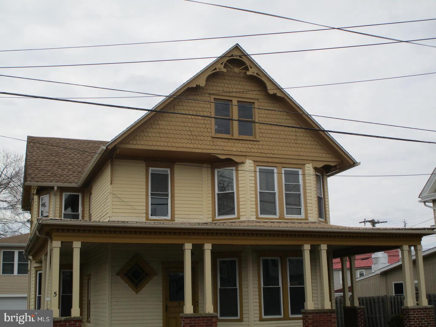 5 S Main St Property Photo 2