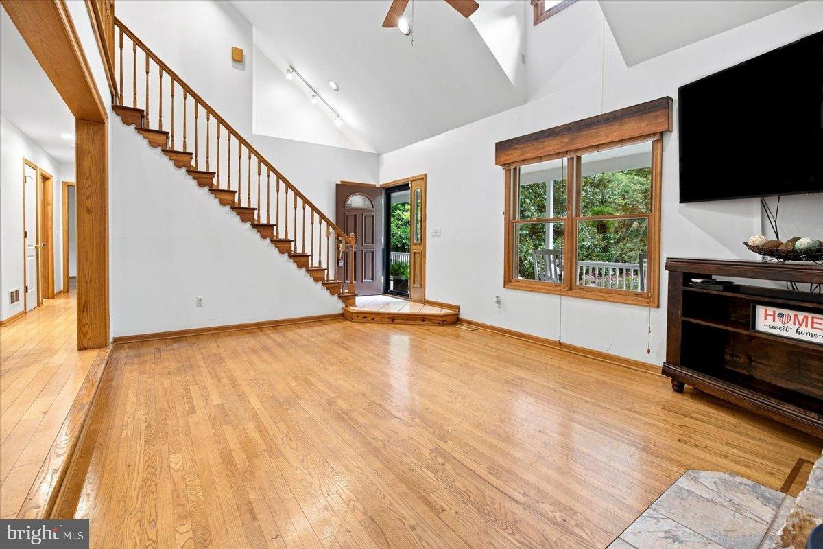 230 Buresch Dr Property Photo 13