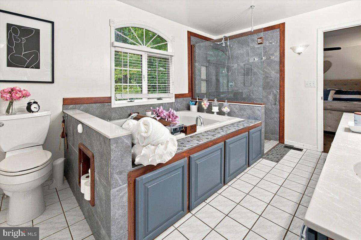 230 Buresch Dr Property Photo 42