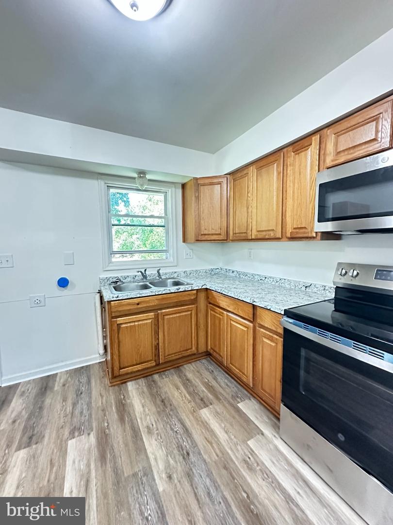 6 Washington Pl Property Photo 6