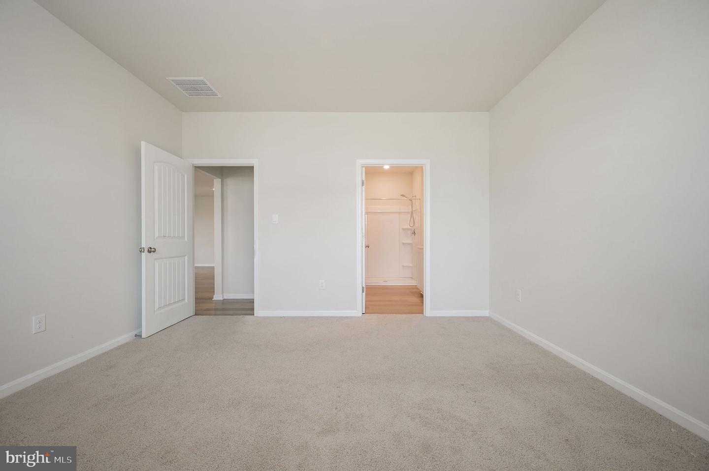 100 Ridgley Blvd Property Photo 9