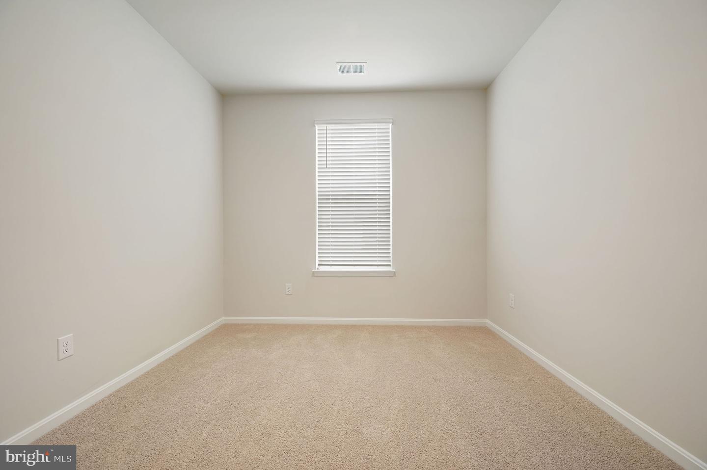 100 Ridgley Blvd Property Photo 11