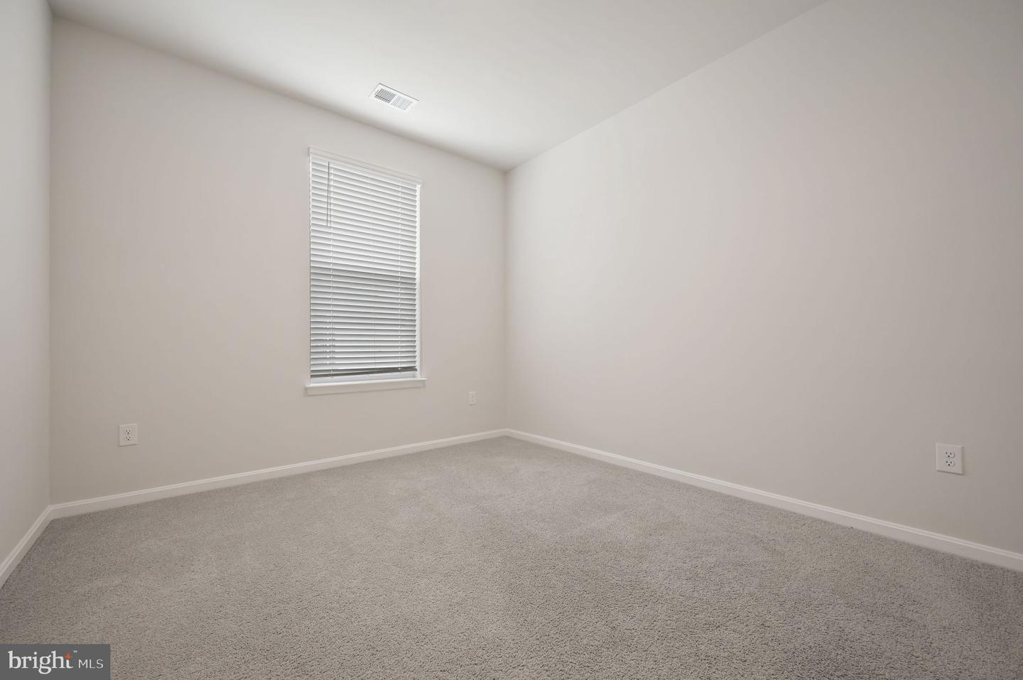 100 Ridgley Blvd Property Photo 13