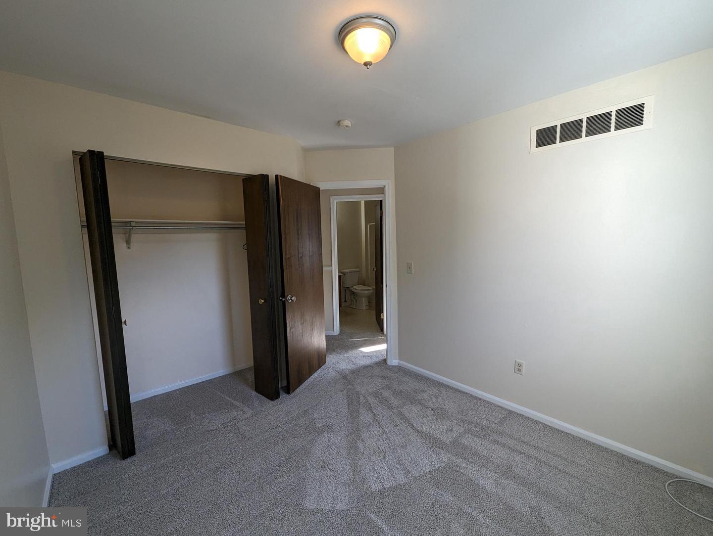 830 Woodcrest Dr Property Photo 21