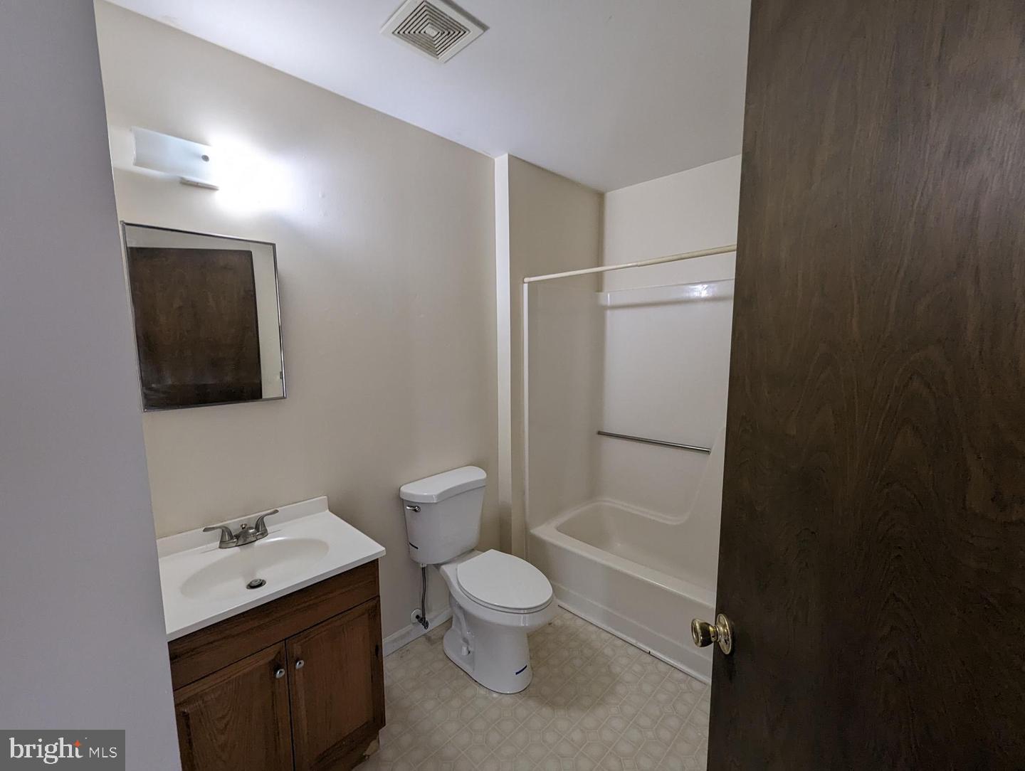 830 Woodcrest Dr Property Photo 22