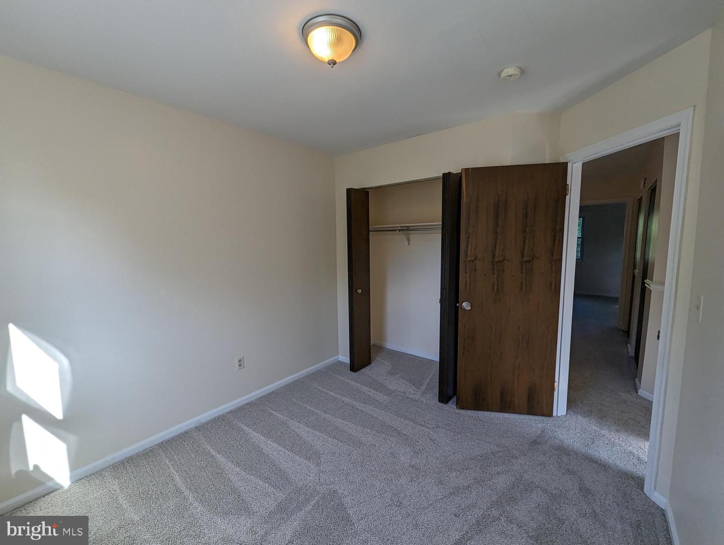830 Woodcrest Dr Property Photo 23
