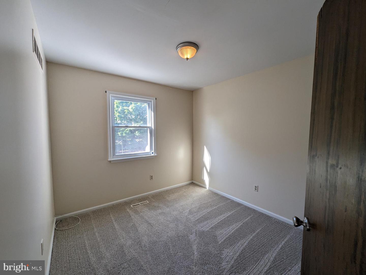 830 Woodcrest Dr Property Photo 24