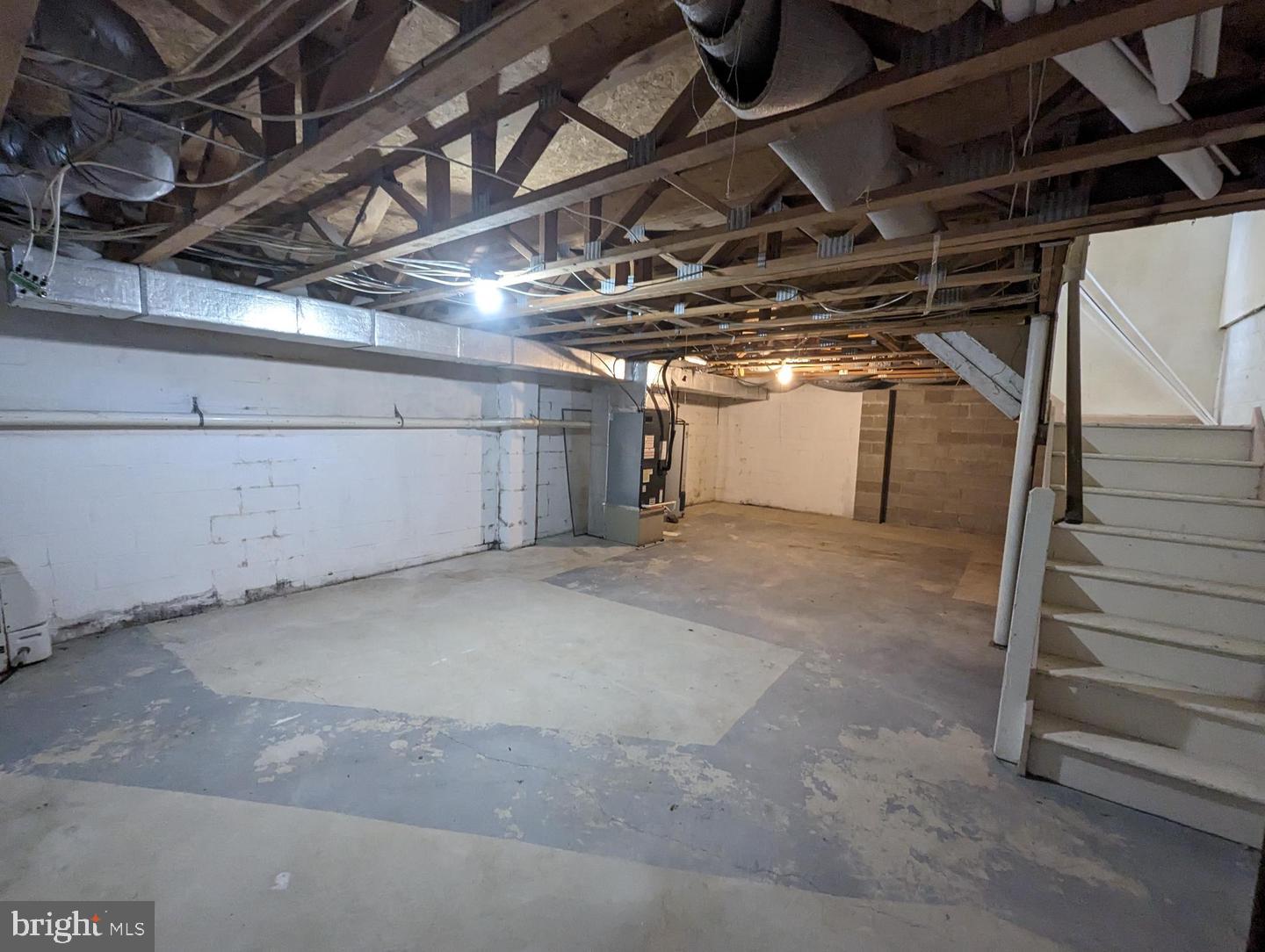 830 Woodcrest Dr Property Photo 25