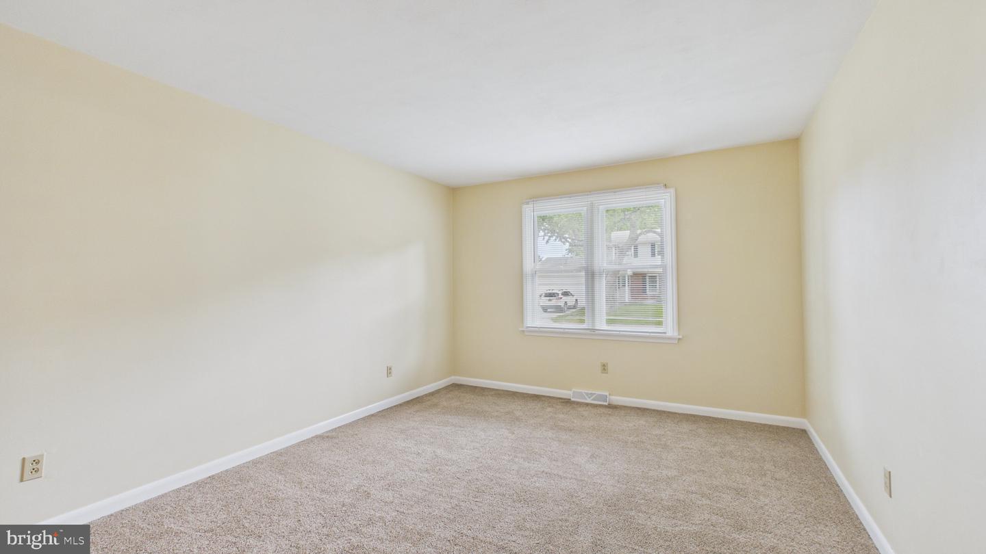 576 Crawford Ave Property Photo 32
