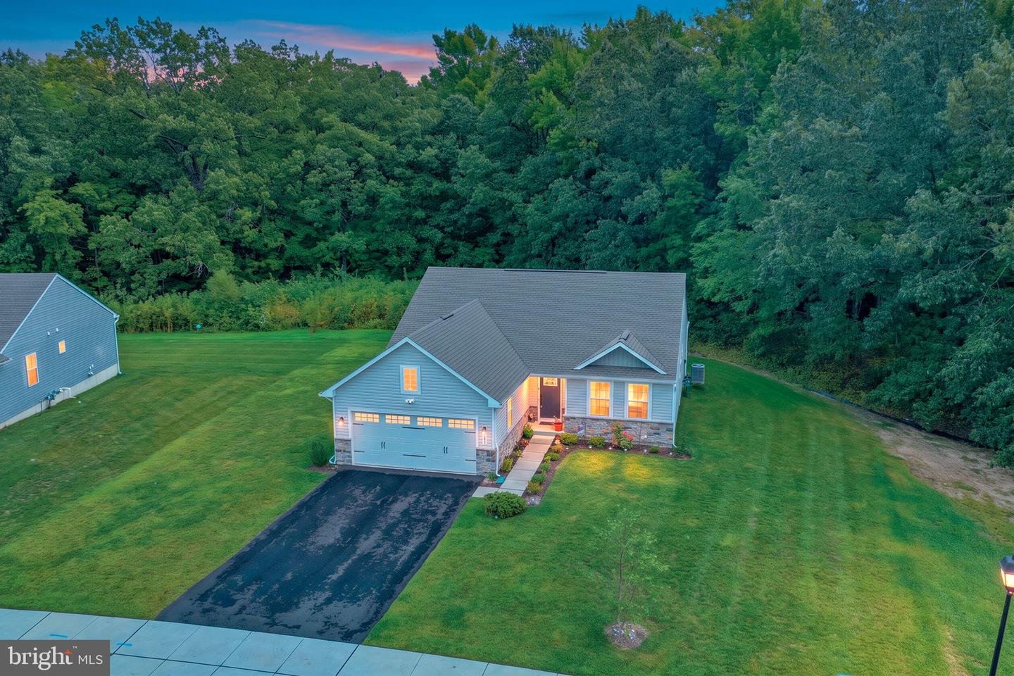 427 Alezach Dr Property Photo 39