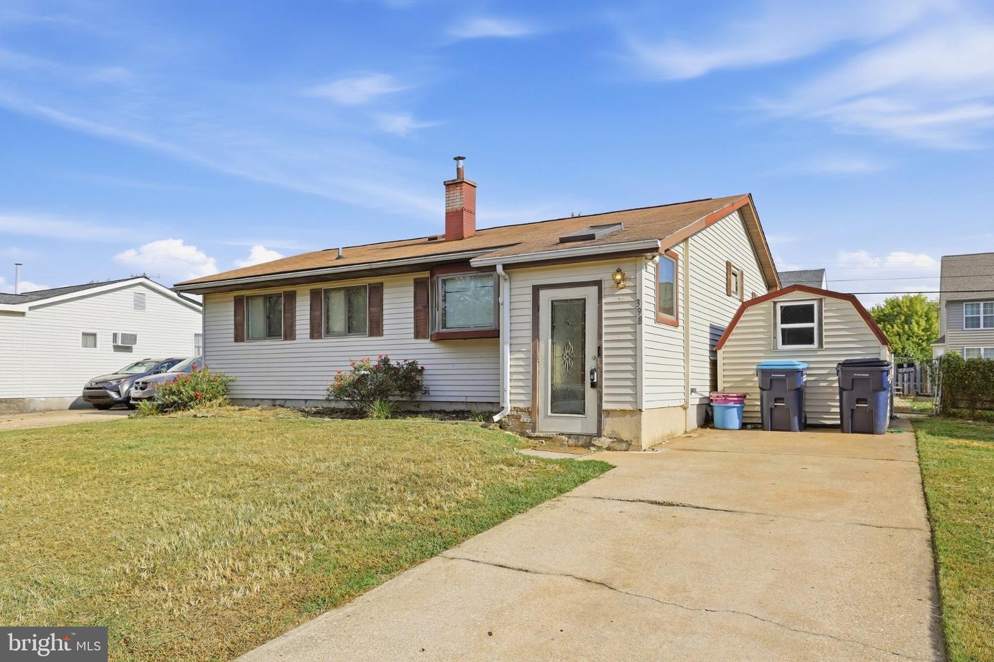 398 Ronald Ln Property Photo 2