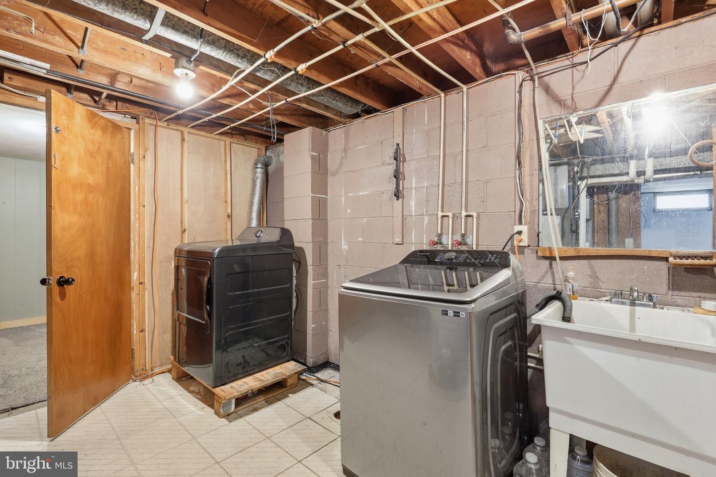 398 Ronald Ln Property Photo 12