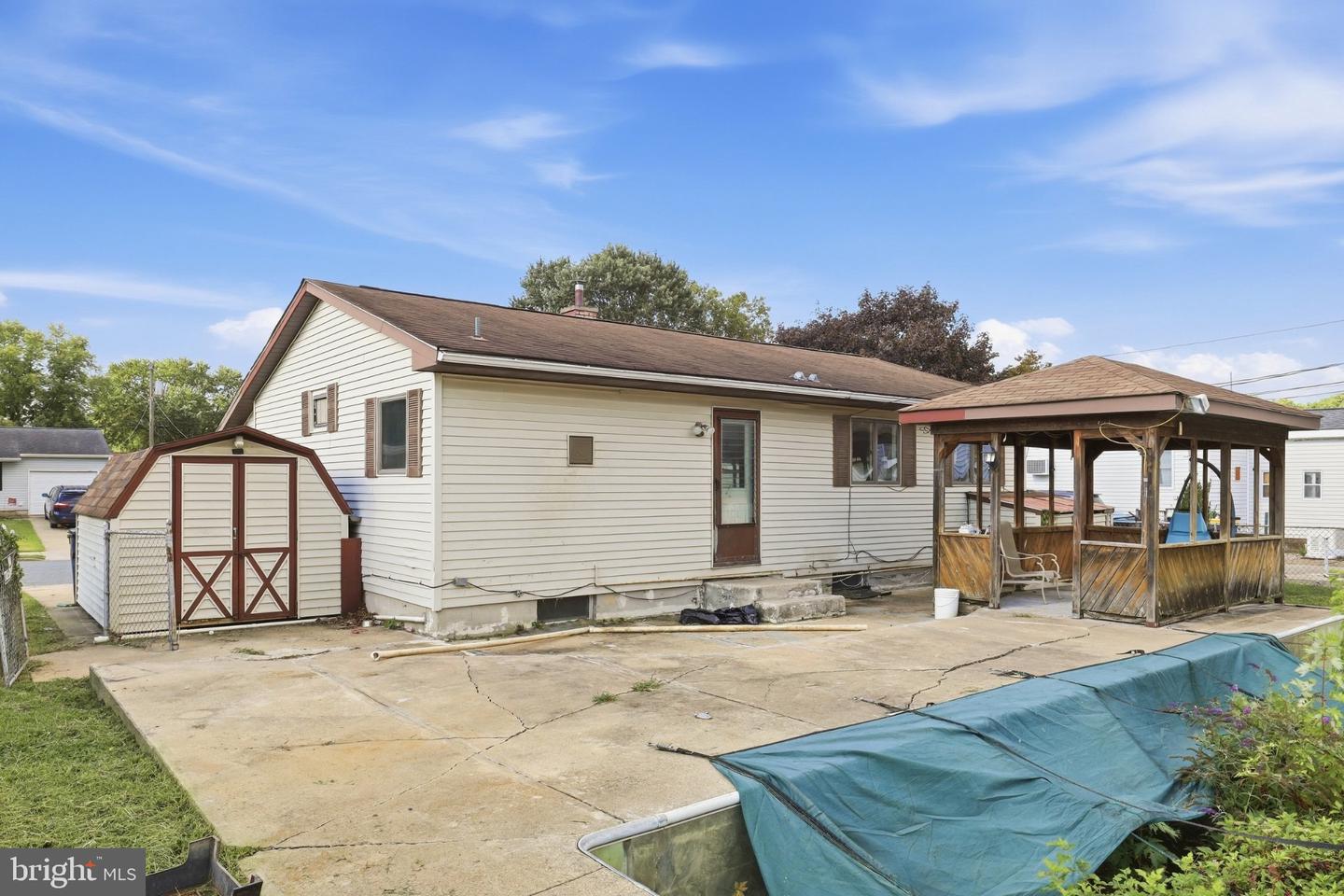 398 Ronald Ln Property Photo 16