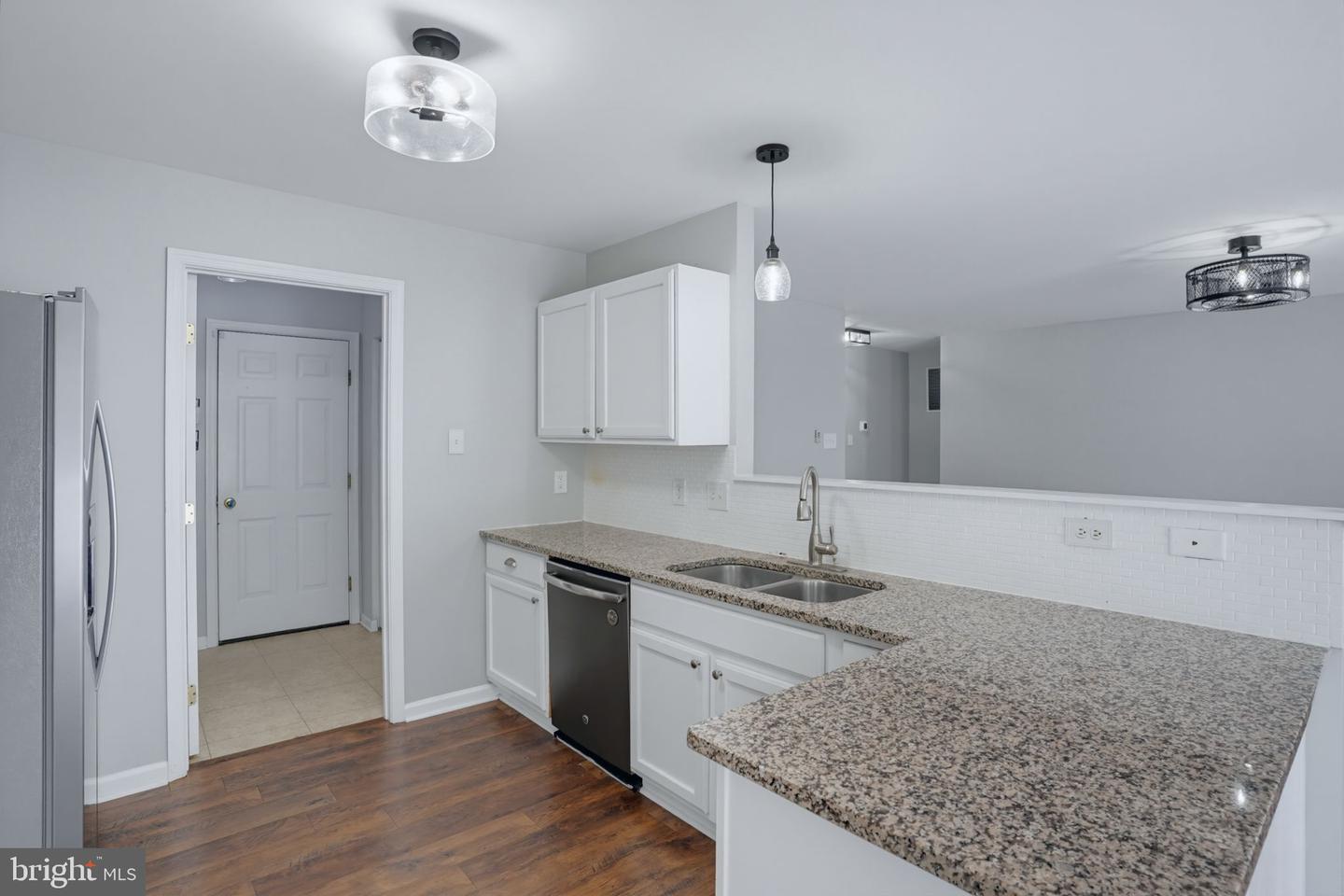57 Houston St Property Photo 12