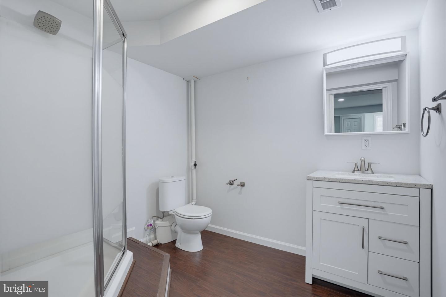 57 Houston St Property Photo 34