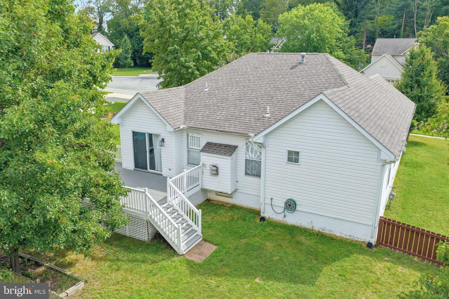 57 Houston St Property Photo 37