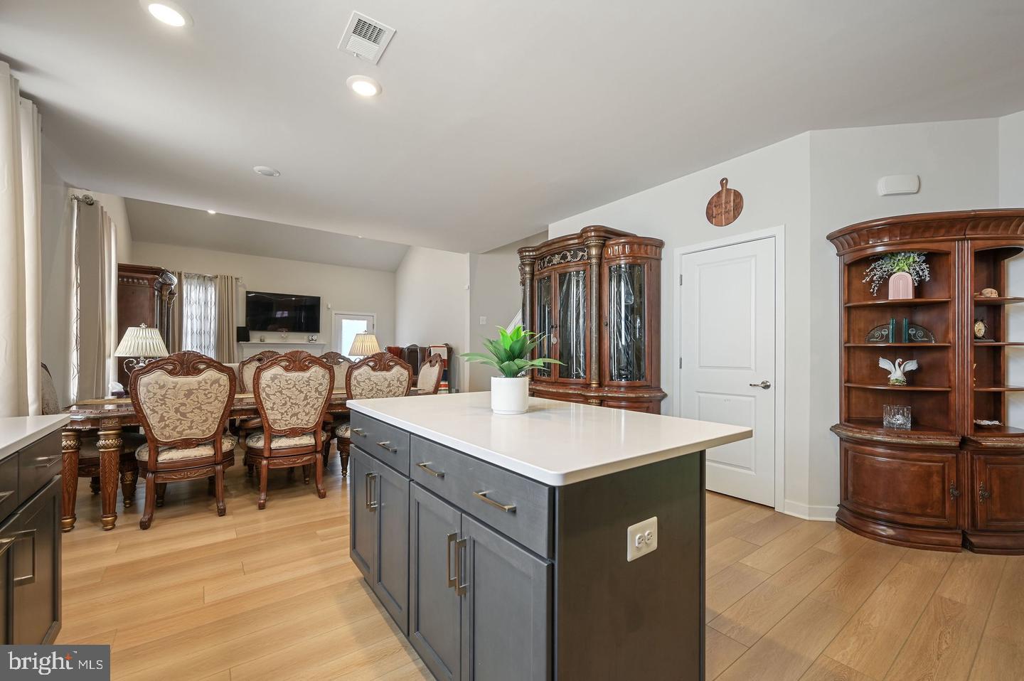 11 Kinsale Pl Property Photo 8