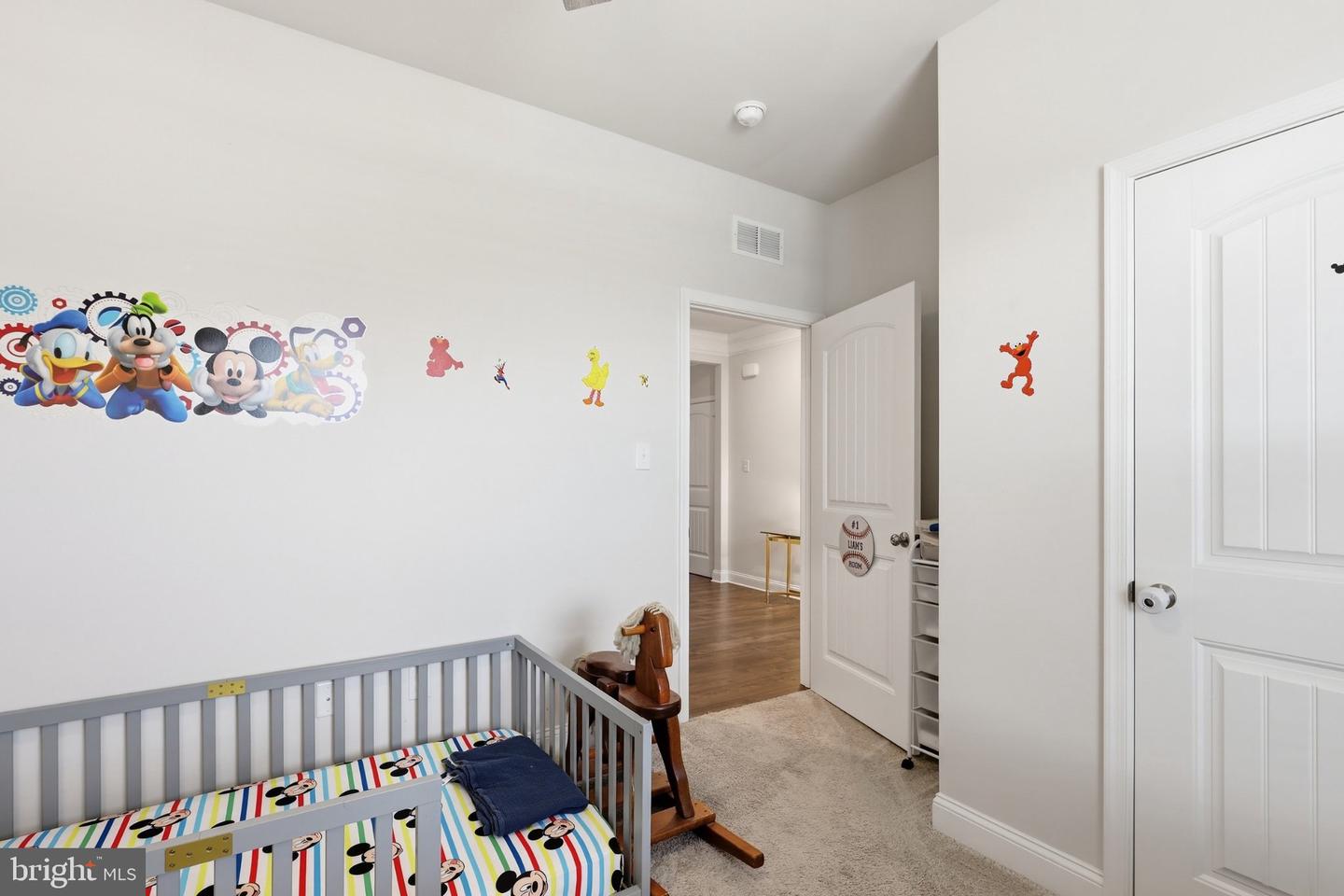 56 Panama St Property Photo 11