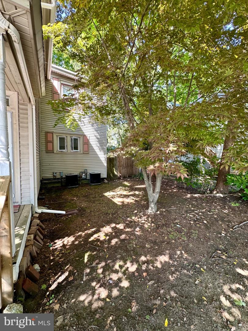 302 N Bradford St Property Photo 2