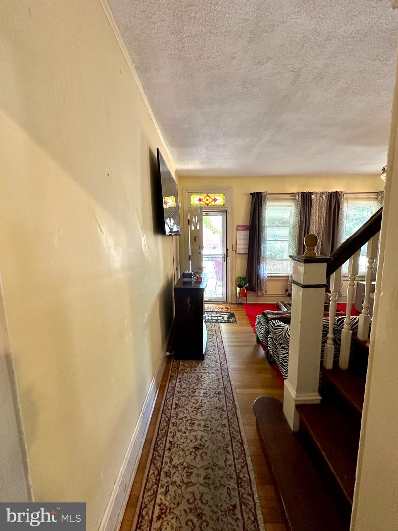 302 N Bradford St Property Photo 15