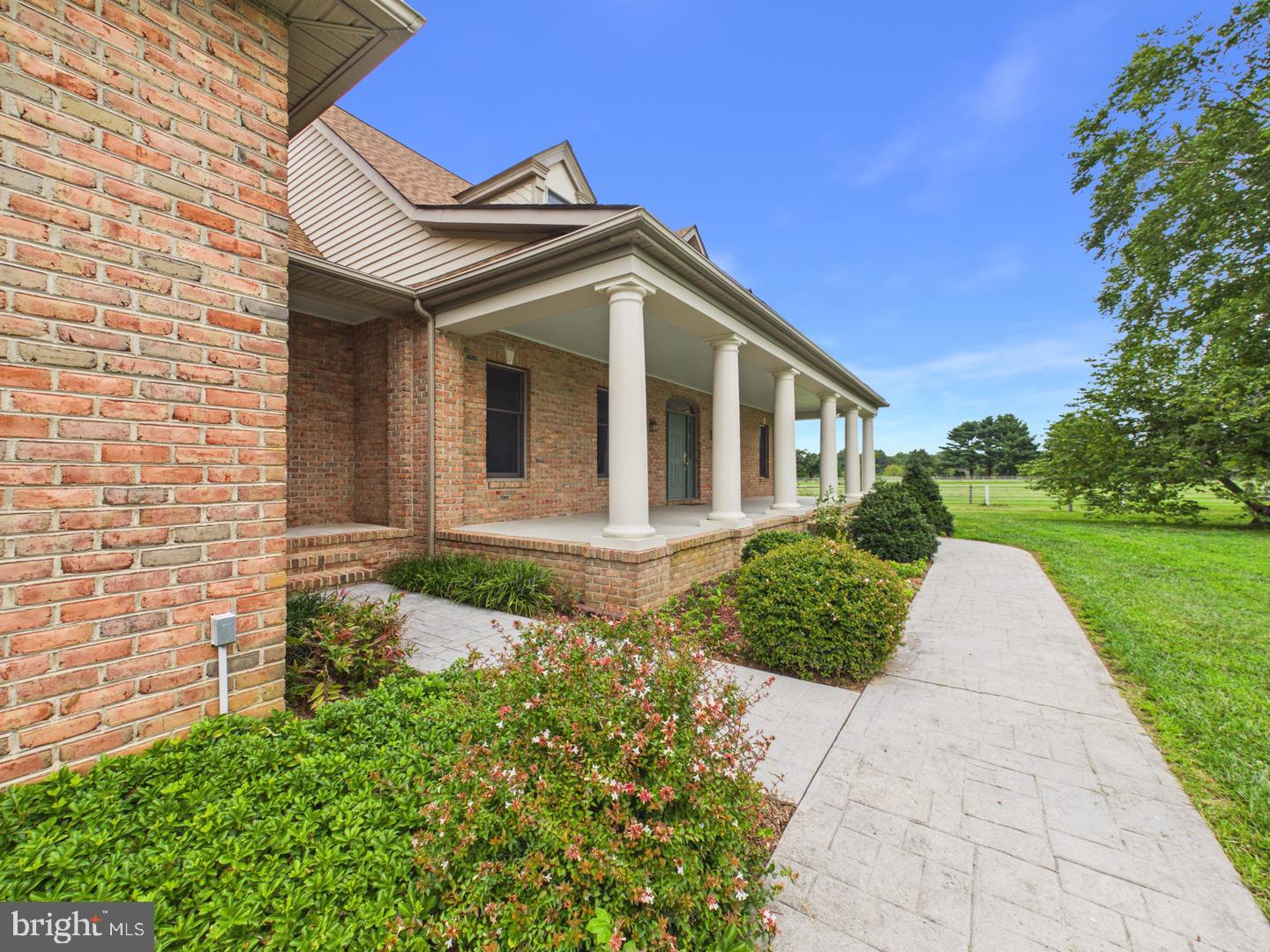95 Ringside Dr Property Photo 3