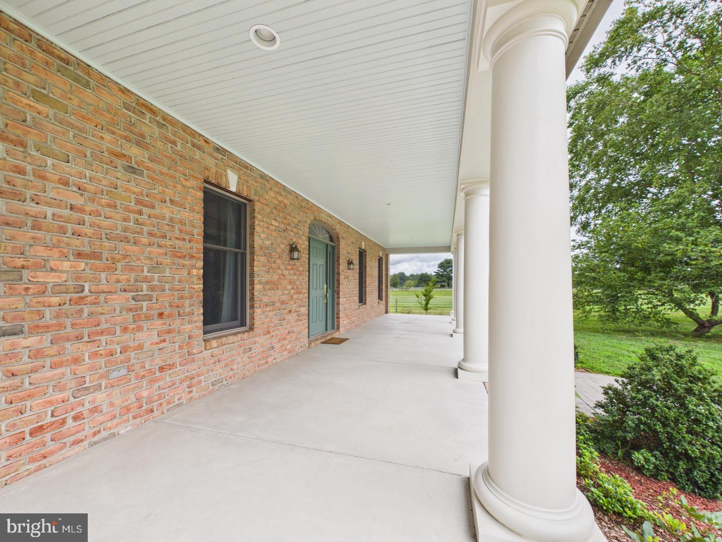 95 Ringside Dr Property Photo 4