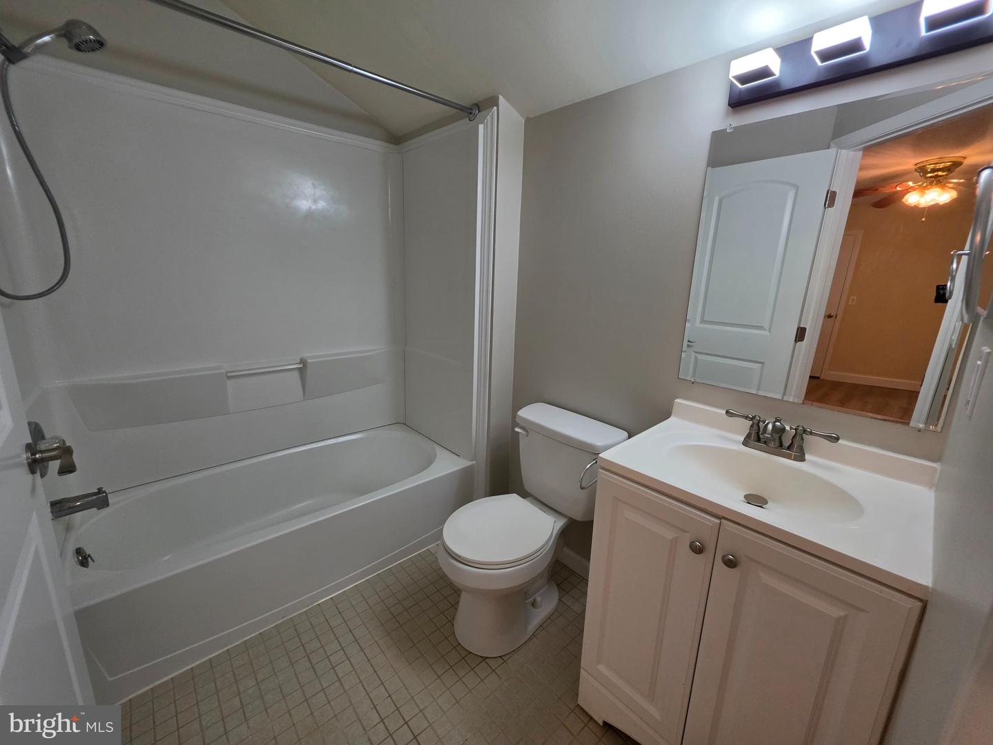 1412 Woodmill Dr Property Photo 14