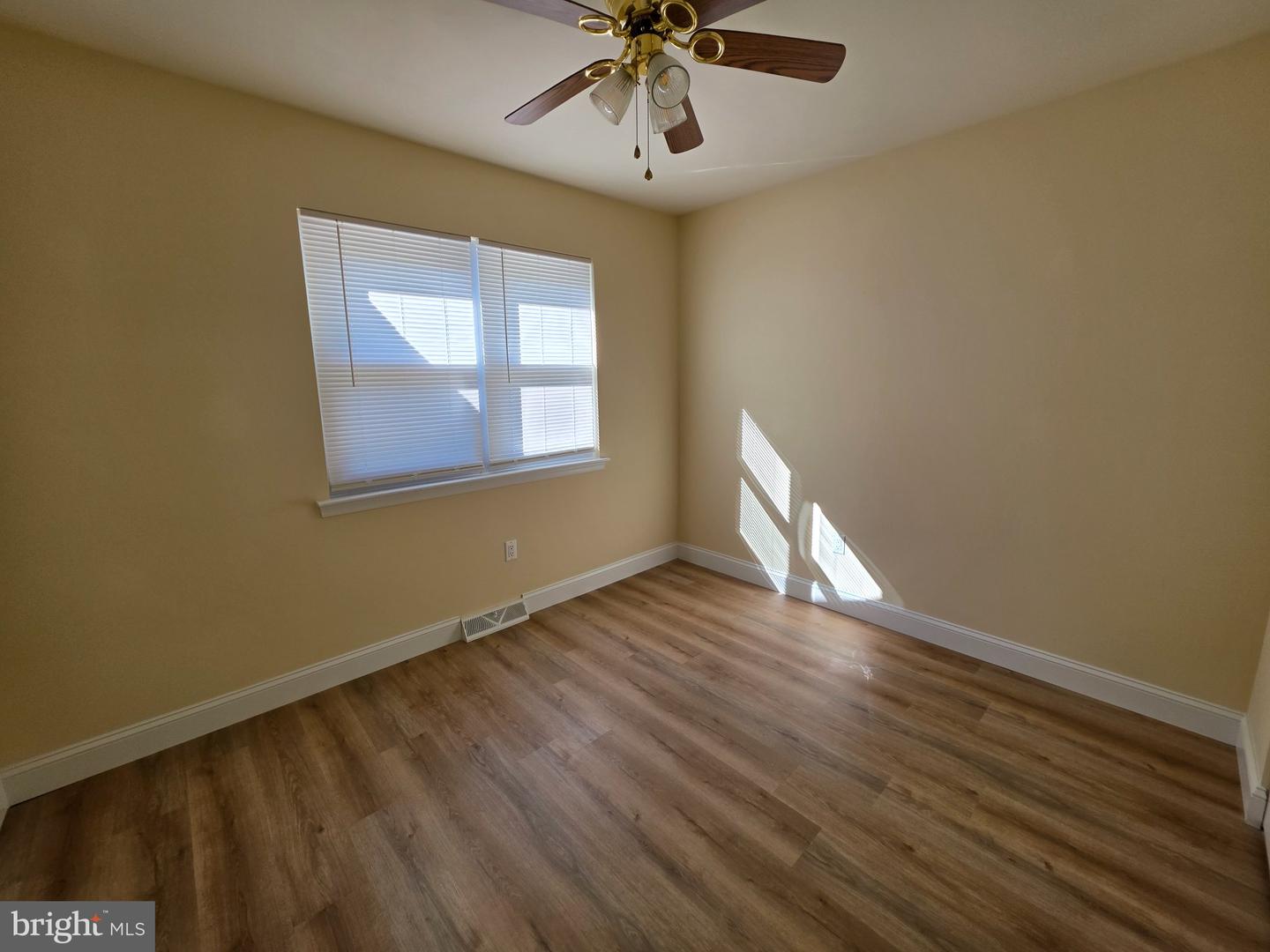 1412 Woodmill Dr Property Photo 17