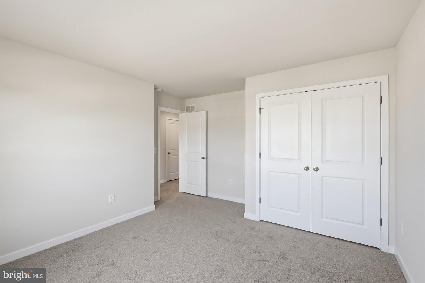 91 Farleigh Dr Property Photo 32
