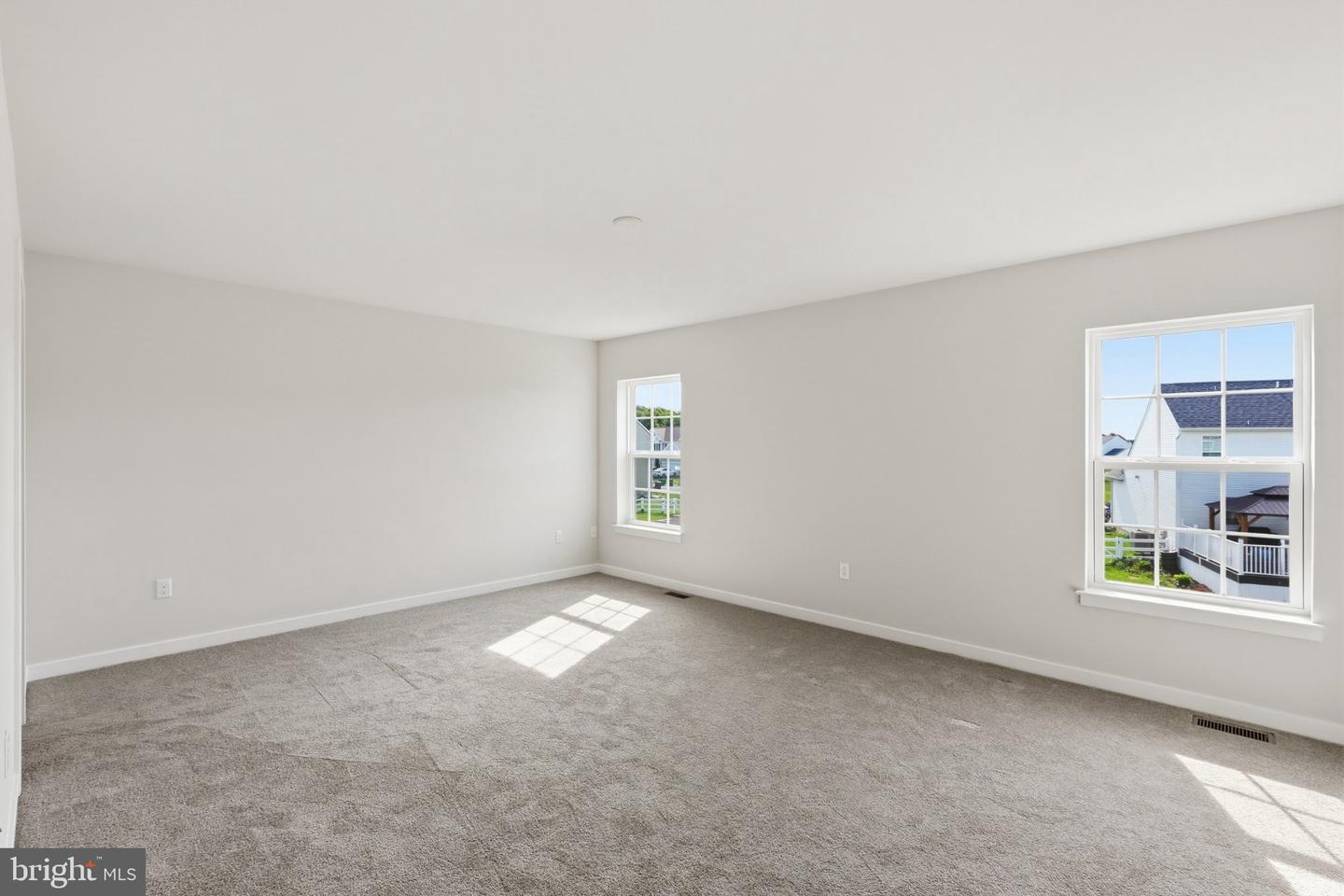 91 Farleigh Dr Property Photo 38