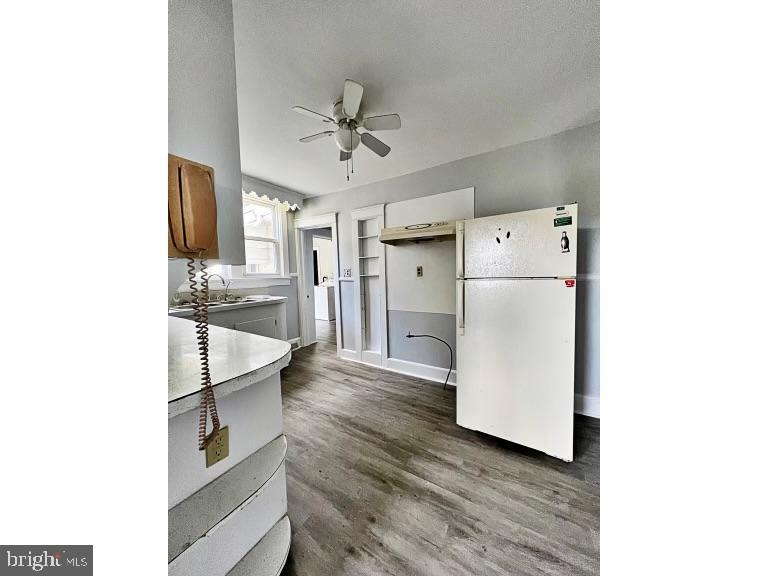 449 Front St Property Photo 5