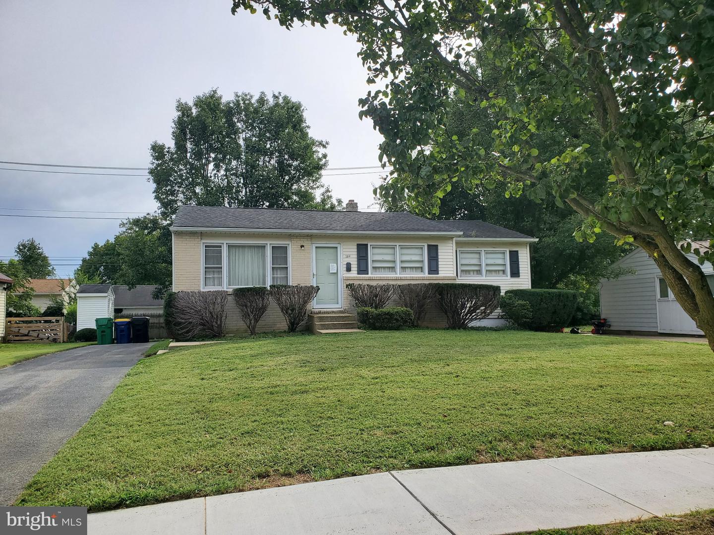 284 WEBBS LN Property Photo 1