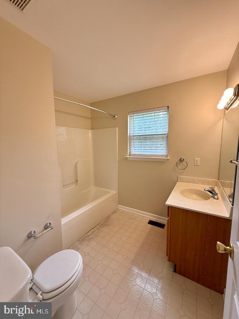 235 Tracer Dr Property Photo 20